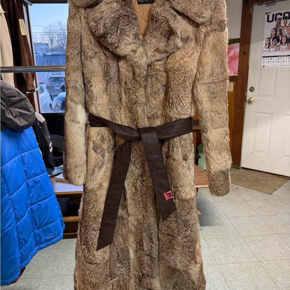 Elegant Tan Fur Coat with Dark Brown Belt